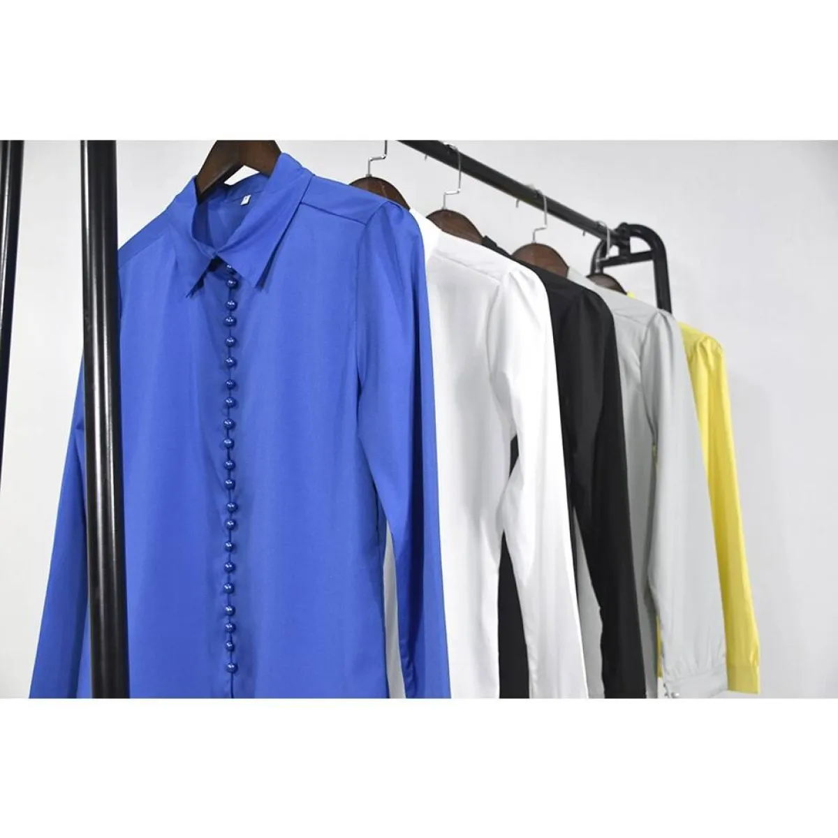 Women's Elegant Buttons Blouse