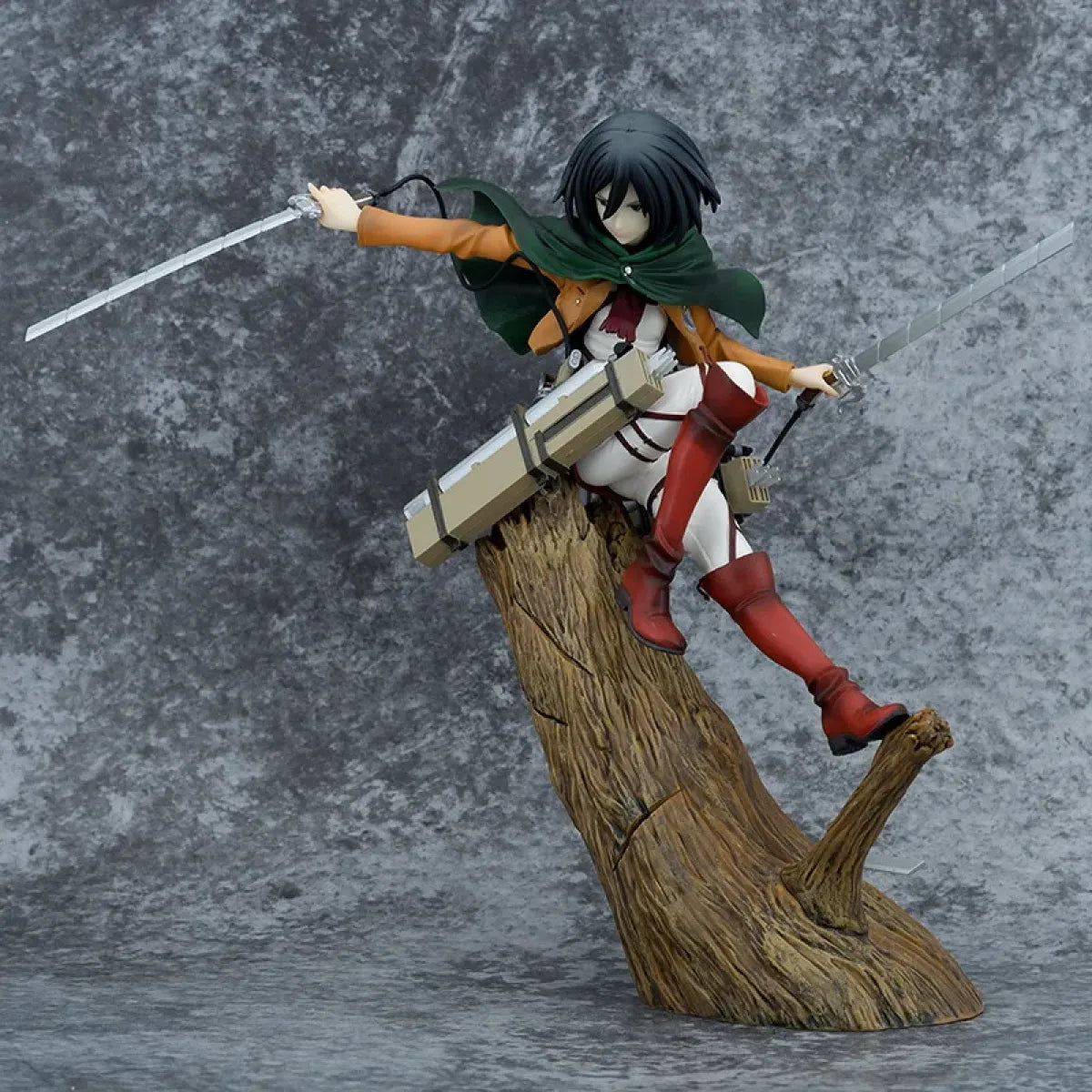 Attack on Titan Mikasa & Levi PVC Action Figure Set