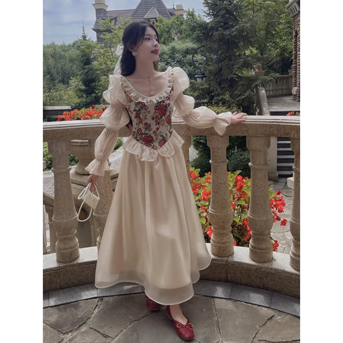 Vintage Floral Midi Dress