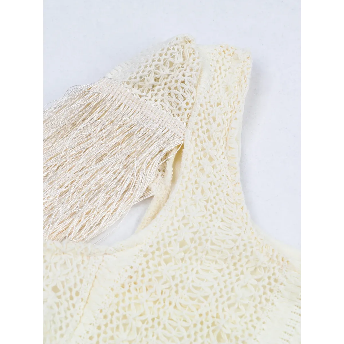 White Lace Turtleneck Dress: Sexy Slim Fit with Tassel Sleeves