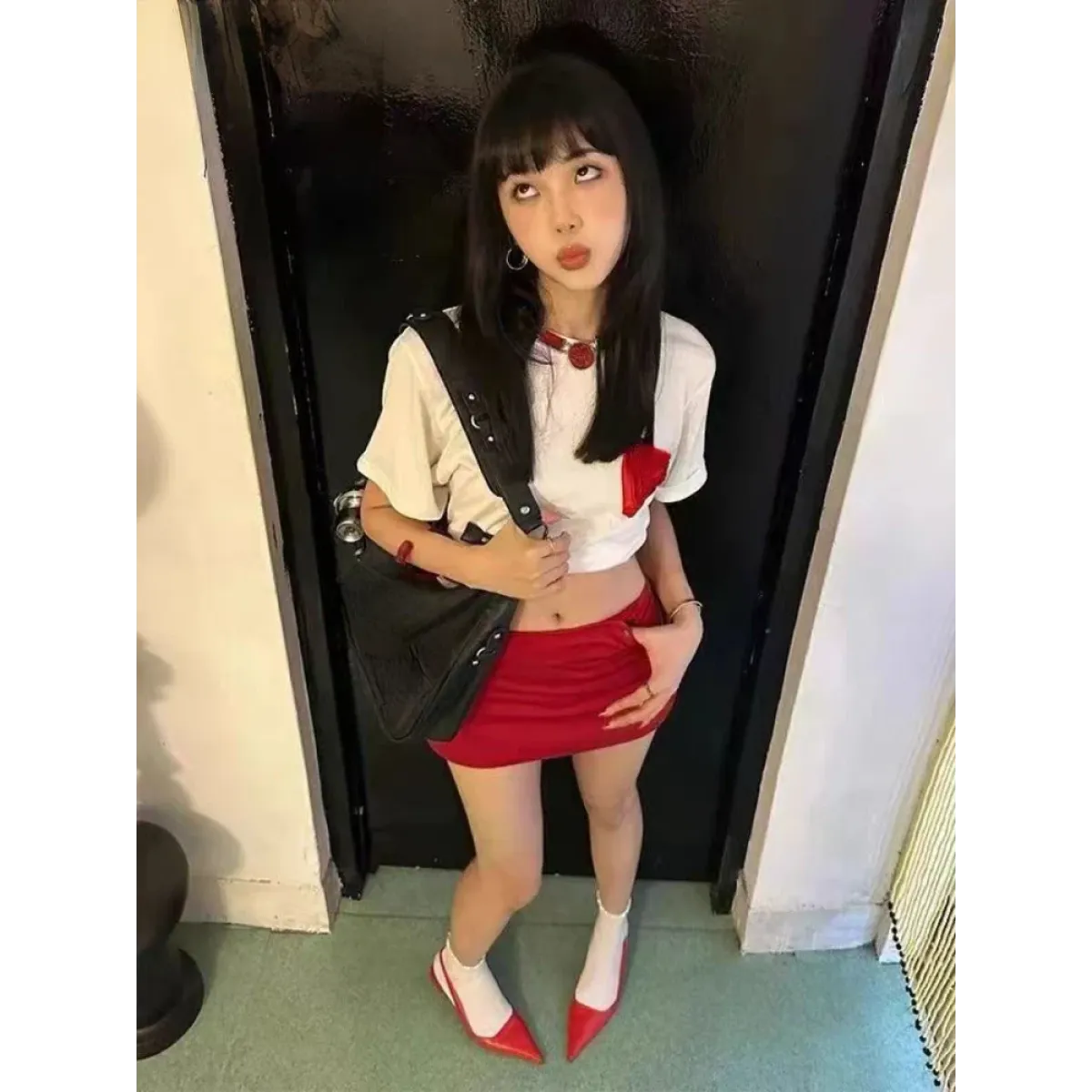 Y2K Bodycon Mini Skirt – Embroidered Detail