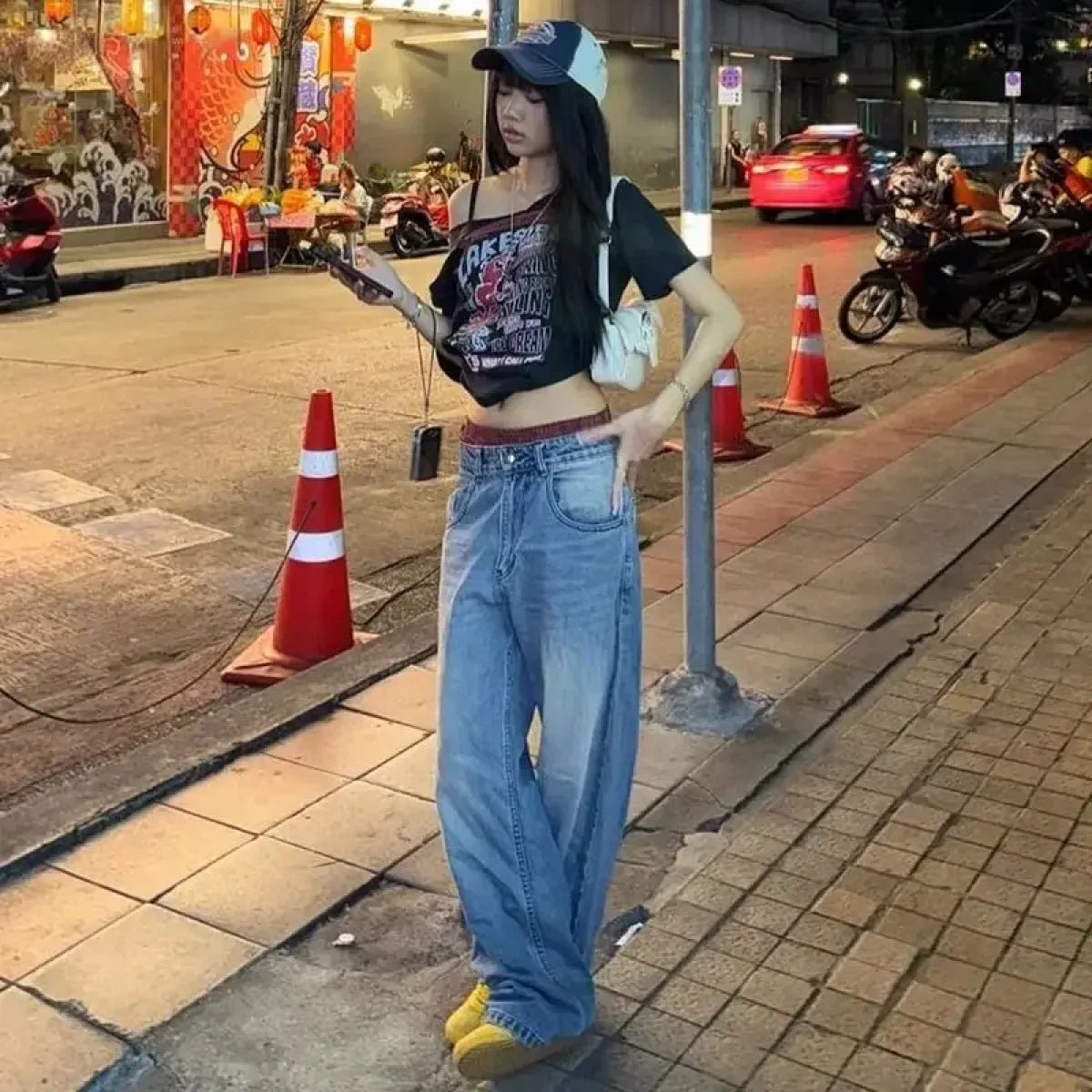 Black Off-Shoulder Graphic Tee – Y2K Grunge Punk Harajuku Crop Top