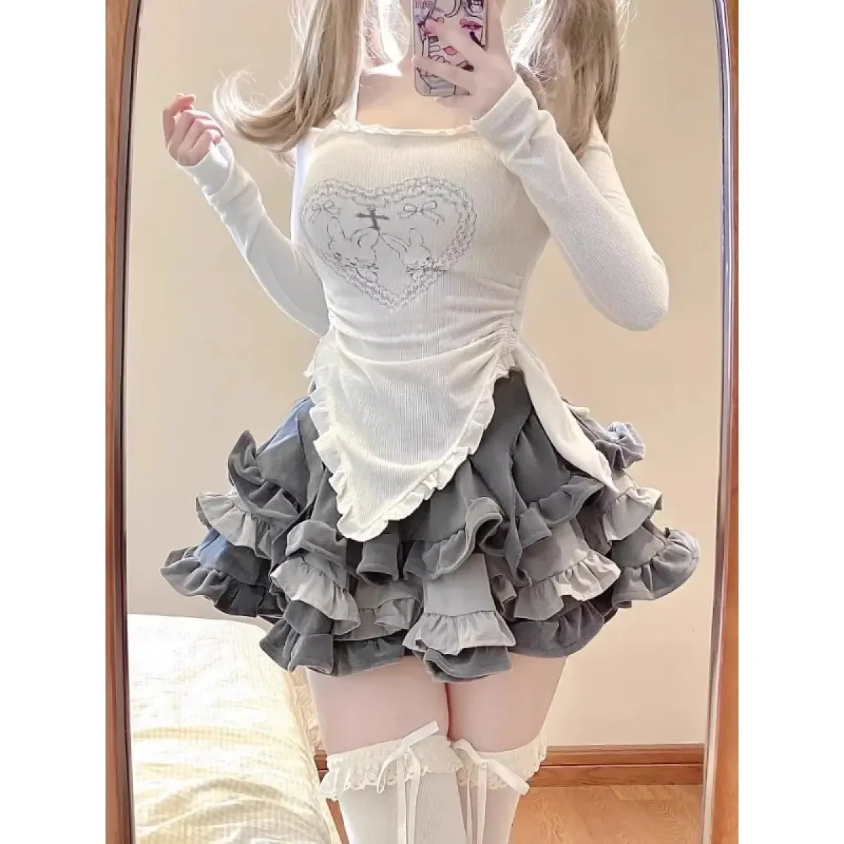 Y2K Kawaii Harajuku Two-Piece Set – Ruffle Skirt & Long Sleeve Top