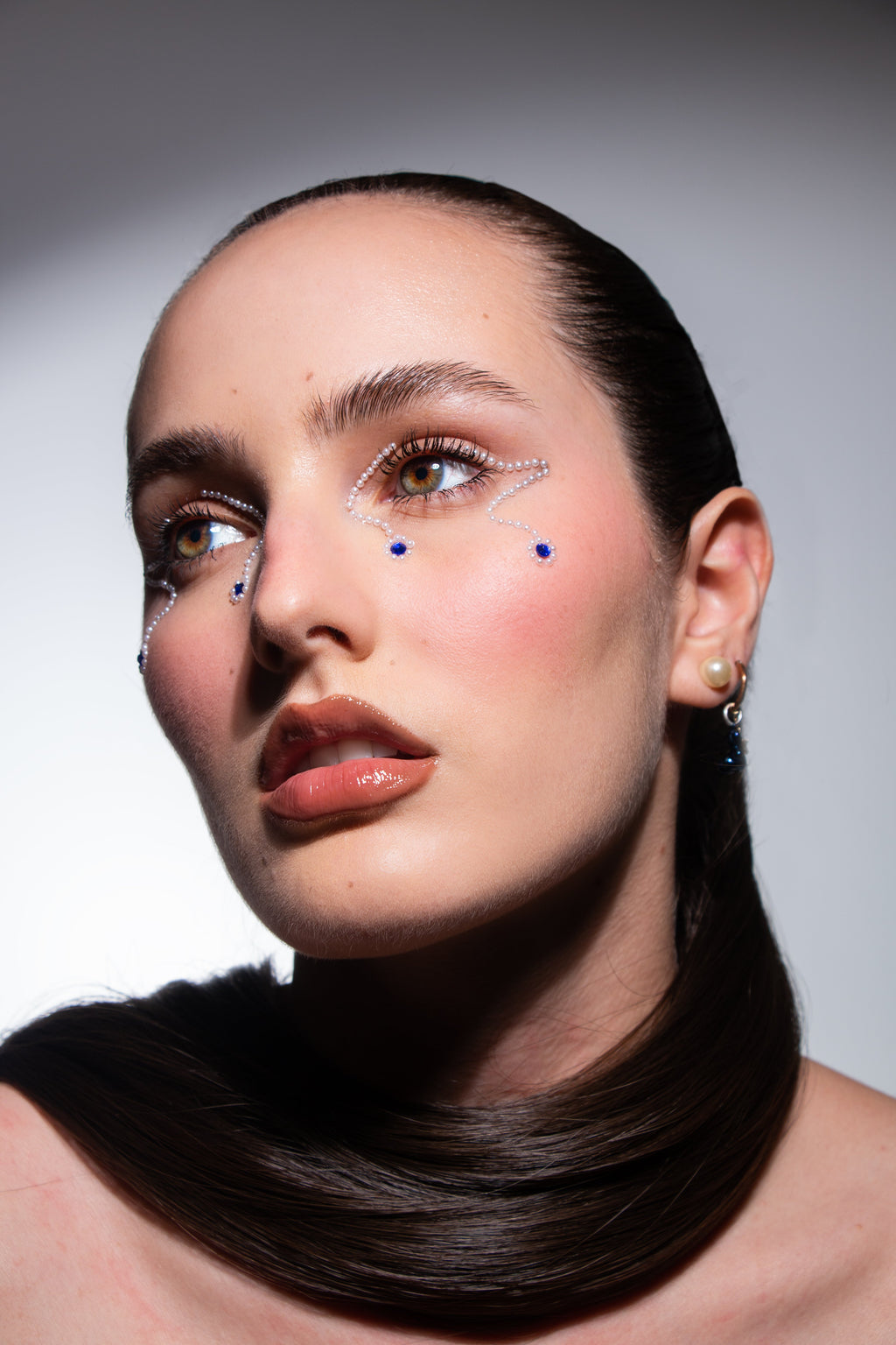 27" Ponytail Straight Clip-In Dark Colour