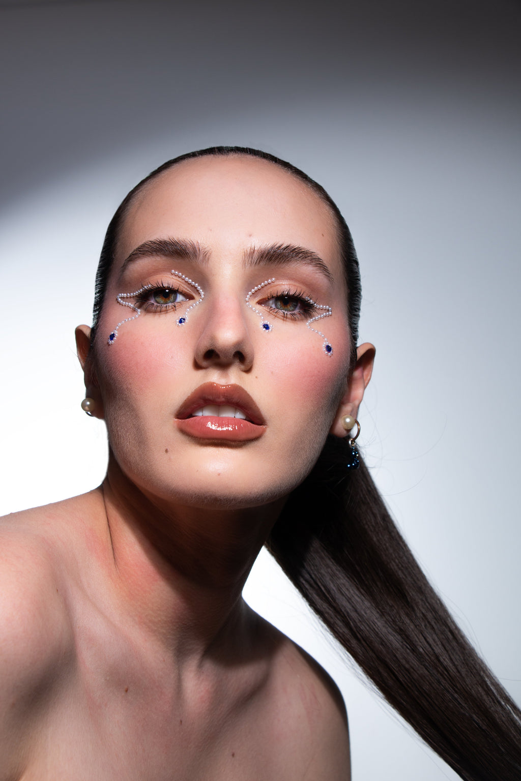 27" Ponytail Straight Clip-In Dark Colour