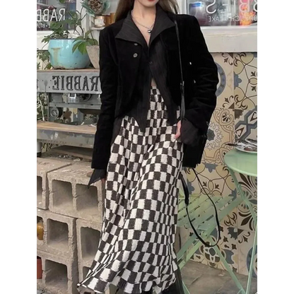 Black Pleated Gothic Harajuku Blouse – Button-Up Long Sleeve