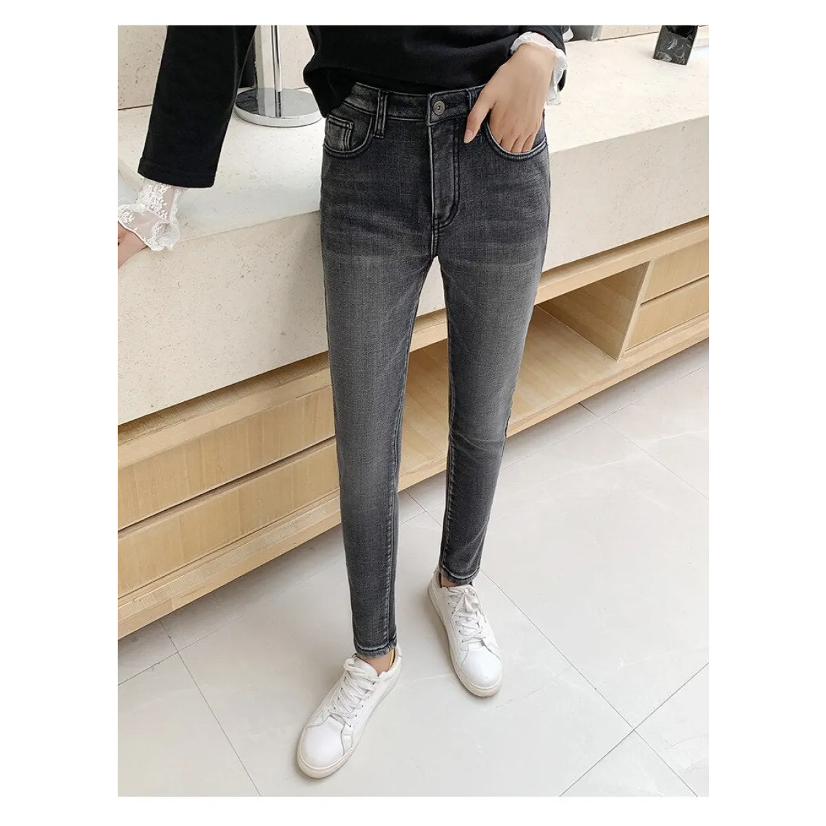 Thick Fleece-Lined High Waist Jeans