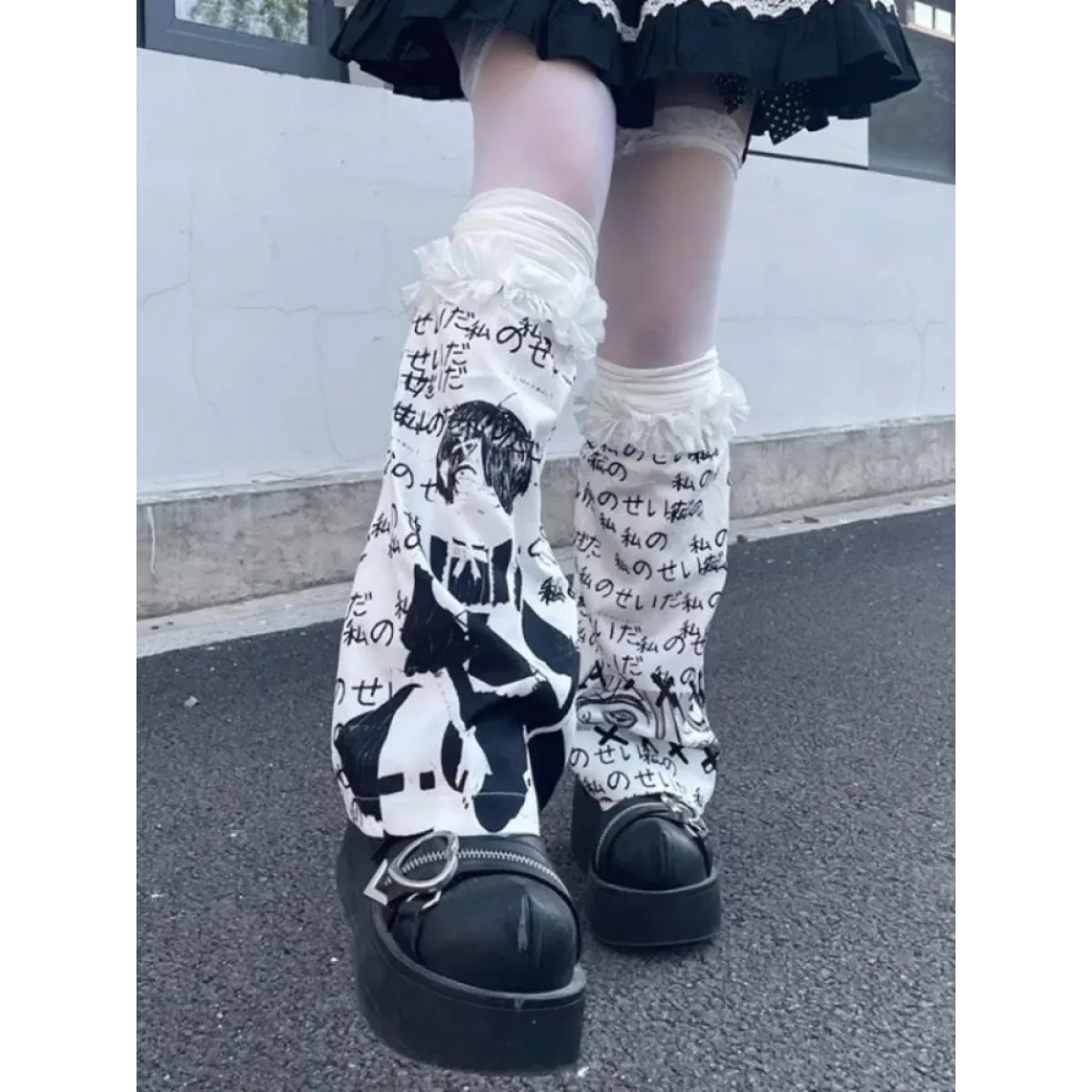 Black & White Harajuku Leg Warmers – Gothic Print & Lace Trim