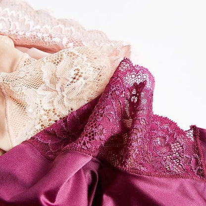 3 Seamless Panties With Lace