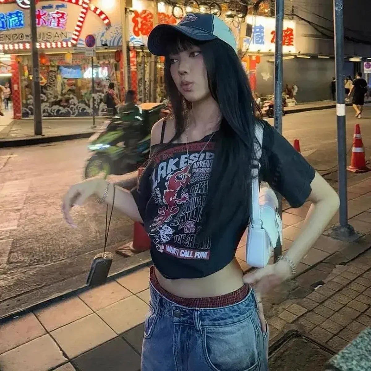 Black Off-Shoulder Graphic Tee – Y2K Grunge Punk Harajuku Crop Top