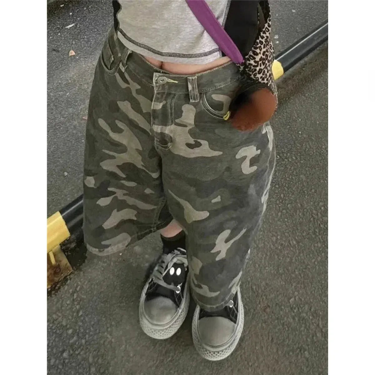 Camouflage Wide-Leg Denim Shorts – Y2K Vintage Streetwear