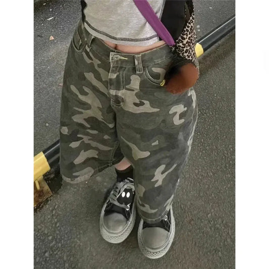 Camouflage Wide-Leg Denim Shorts – Y2K Vintage Streetwear